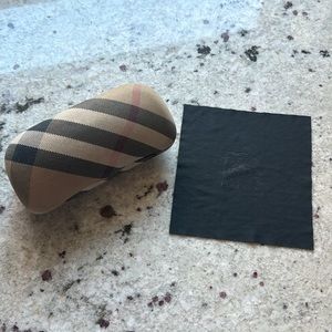 Burberry sunglass case & cloth